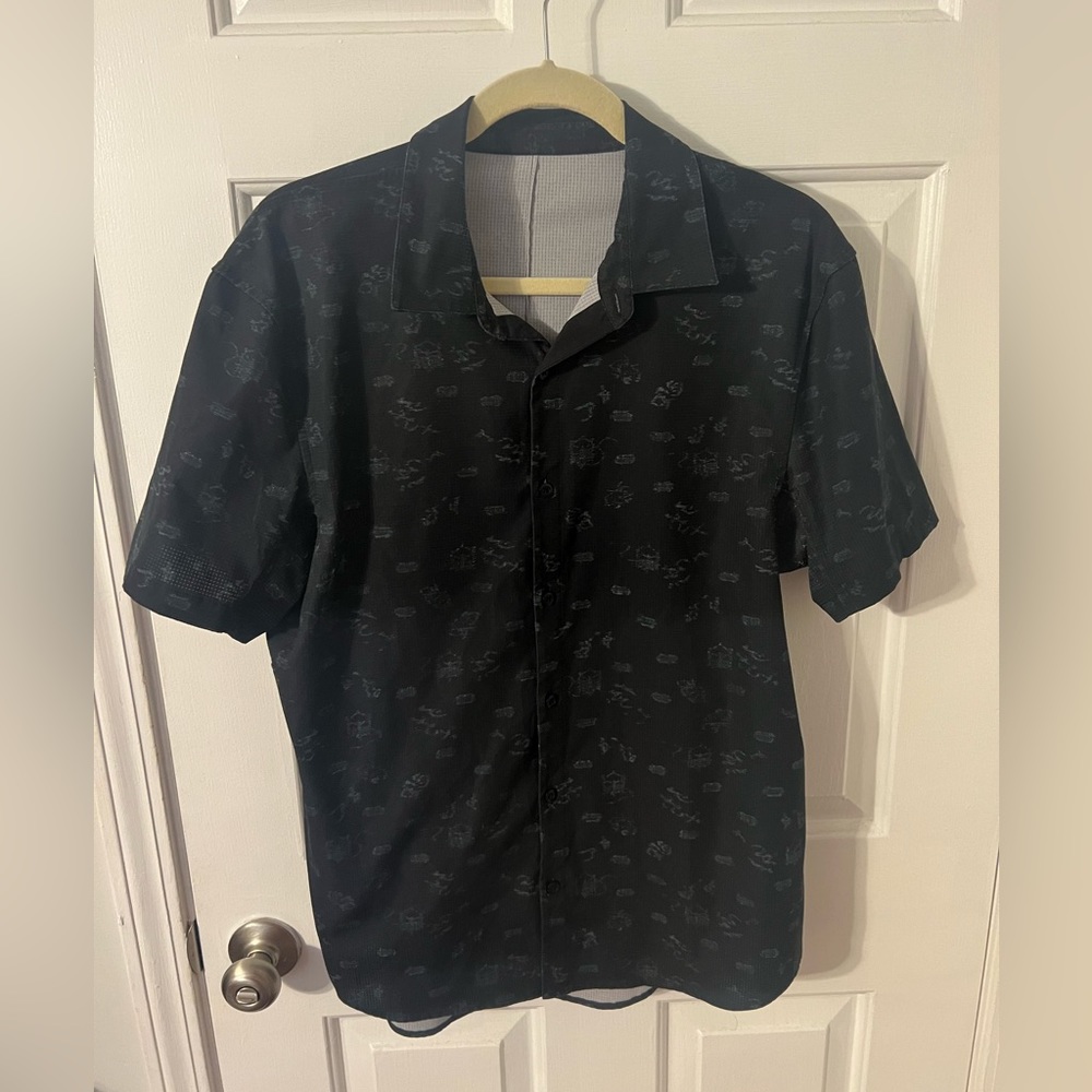 LuluLemon “live in practice” men’s button down XL